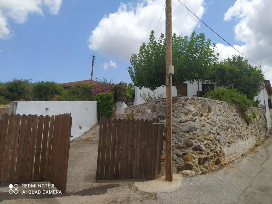 Afrodite'S House-Restaurated Oil Factory Agia  Exterior photo